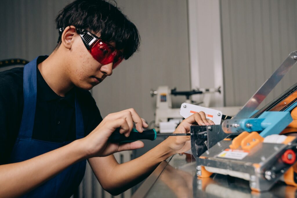 What is Electrical and Electronics Engineering - AIMST